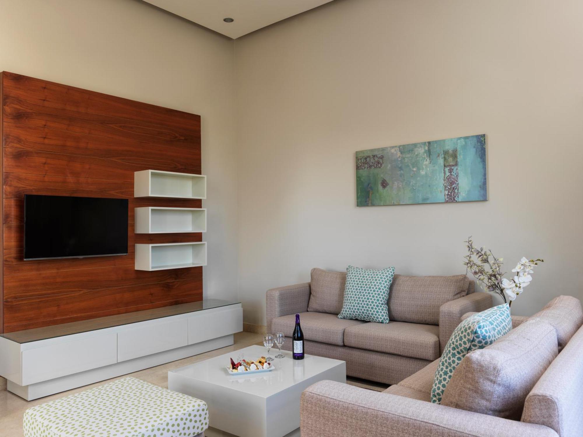 Three Bedroom Apartment,1698162086:JPEG